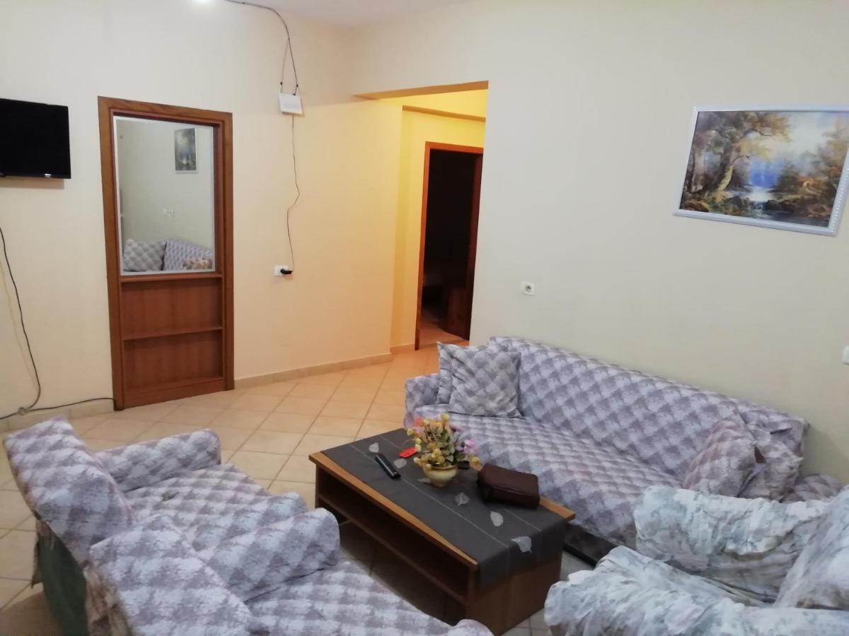Jonny Guesthouse Ksamil Exterior foto